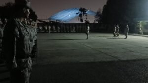 Militares se despliegan en calles y avenidas
