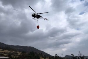 El Cuerpo de Bomberos de Quito confirmó a través de un comunicado, difundido en sus redes sociales, que el incendio en Chilibulo se encuentra liquidado