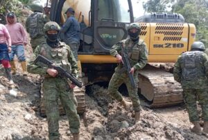 Un total de 66 piscinas artesanales de combustible fueron inhabilitadas, tras los operativos realizados por las Fuerzas Armadas
