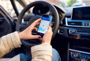 Corte Constitucional declara parcialmente inconstitucional la sanción a conductores de apps móviles