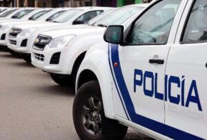 El presidente Daniel Noboa a la cabeza, el Gobierno entregó 100 camionetas