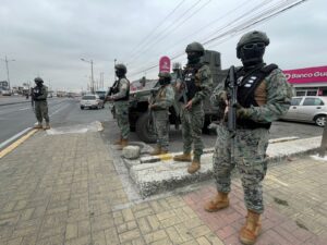 Patrullajes fijos y móviles en el cantón Durán.