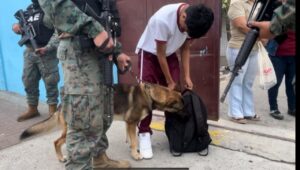 Unidades Educativas del cantón Durán, a través de inspecciones rutinarias y conjuntamente con canes adiestrados en detección de sustancias sujetas a fiscalización