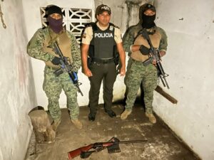 Operaciones militares tipo CAMEX, en el cantón PuertoLopez,