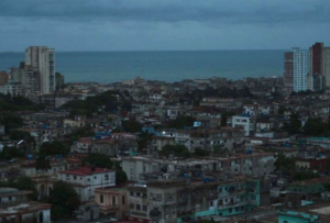 Cuba enfrenta una nueva crisis eléctrica tras el colapso total del Sistema Eléctrico Nacional