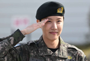 El cantante J-Hope, integrante de la famosa banda de K-pop BTS, finalizó su servicio militar