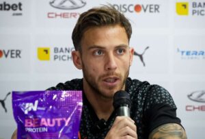 Queremos la etapa y el título para dedicarlo a Marco Angulo