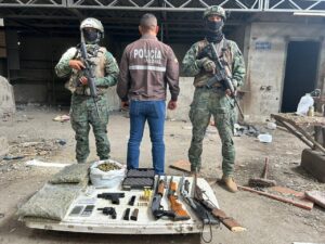Operaciones militares tipo CAMEX, gracias a información proporcionada por inteligencia militar