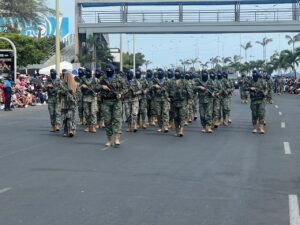 La FAE, participó del desfile Cívico-Militar, efectuado en la ciudad de Manta