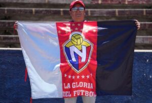 El Nacional organiza una ‘vaca’ para salir de la crisis