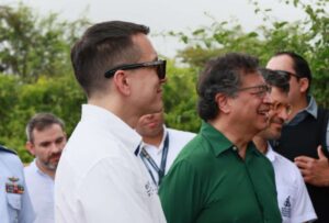 Presidentes de Ecuador, Daniel Noboa, y de Colombia, Gustavo Petro, se reunieron en Galápagos