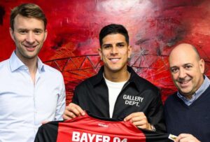 Piero Hincapié renueva con Bayer Leverkusen hasta 2029