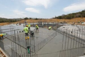 Un fallecido en ataque en construcción de centro carcelario en Santa Elena