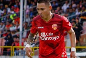 Futbolista es separado del club por agresión a su expareja