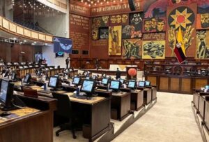 Bancada ADN alerta sobre presunto intento golpista en la Asamblea Nacional