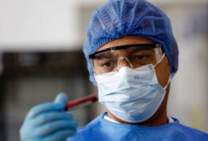Ecuador inaugura su primer Laboratorio de Bioseguridad