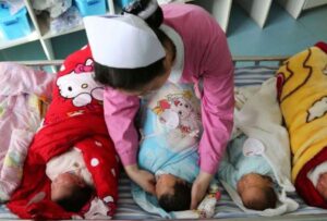 Aumenta número de recién nacidos en China en 2024 por primera vez en años