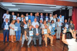 Reconocimientos a periodistas y profesionales