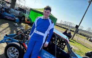 Daniel Praxedes la joven promesa del automovilismo Areneros 1400 en Argentina.