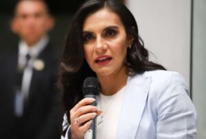 Desembolso a Verónica Abad fue por su asignación en Türkiye