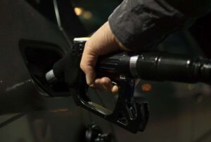 Suben los precios de las gasolinas Extra y Ecopaís en Ecuador