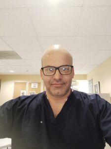 Justo López Bello, especialista en Cirugía Oncológica trabaja en un nuevo proyecto