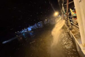 Esmeraldas: Labores de contención ante el colapso del dique en el Río Caple