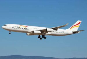 ¡Terror en el aire! Pasajero intentó abrir la puerta del avión en pleno vuelo