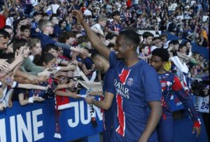 Willian Pacho se suma a la lista de 15 ecuatorianos campeones en Europa