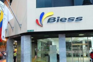 El Biess destina USD 50 millones para la compra de bonos a los maestros jubilados