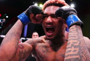 Michael Morales entró al “top 10” de la UFC