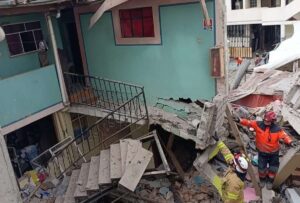 Explosión de gas deja cinco heridos y daños en siete viviendas en Riobamba