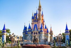¿Por qué Disney está despidiendo a cientos de empleados en todo el mundo?