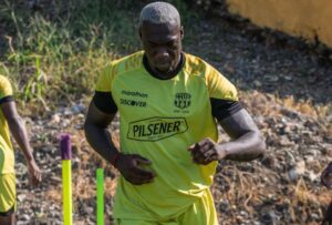 Antonio Álvarez: “Felipe Caicedo puso su contrato a disposición con lágrimas en los ojos”