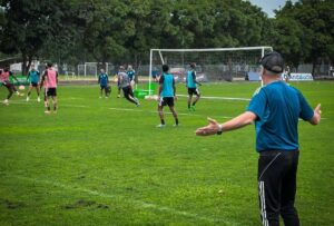 Emelec pierde a una pieza clave para lo que resta de la temporada y su reciente fichaje tambalea