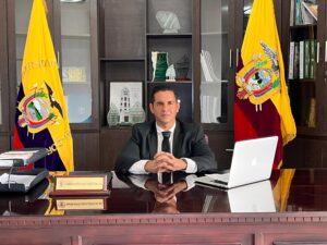 LA UNIVERSIDAD AGRARIA DEL ECUADOR TIENE NUEVO RECTOR