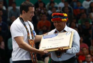 Daniel Noboa reconoció derechos ancestrales y adjudicó tierras a cinco centros Shuar en Morona Santiago