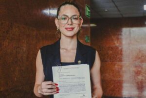 Asambleísta Rosa Torres propone reforma estructural a la justicia para enfrentar la crisis institucional
