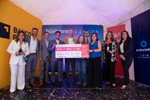 Sukasa entregó los premios de la campaña Mamá y Papá 202 “Infinite Horizons” 3 destinos, un solo ganador más un acompañante viajarán a destinos exclusivos de Ecuador, Perú y Bolivia