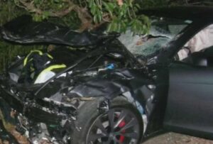 Tesla pagará USD 243 millones por fatal accidente de tránsito