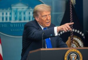 Trump ordena acciones militares en contra de los cárteles de droga