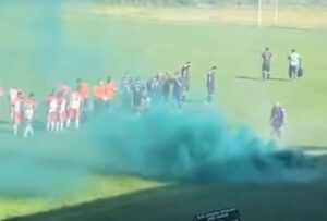 Colombia: Lanzaron gas lacrimógeno en lugar de bengalas en un estadio