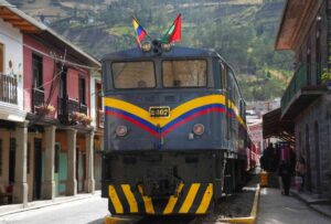 El tren de la “Nariz del Diablo” vuelve a Alausí
