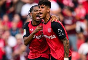 Arsenal presentó oferta por USD 60,7 millones por Piero Hincapié