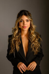 ROXANA GALINDO: LA ARTISTA DEL MAQUILLAJE DETRÁS DE LOS ROSTROS MÁS ICÓNICOS DE LA TELEVISIÓN HISPANA