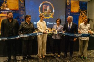 LA FERIA INTERNACIONAL DEL LIBRO 2025 CONVIERTE A GUAYAQUIL EN LACAPITAL DE LA LECTURA, EL PENSAMIENTO Y LA CREATIVIDAD DURANTECINCO DÍAS DE ENCUENTRO CULTURAL