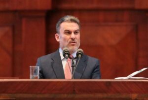 RC5 reniega de José Serrano, exministro del correísmo