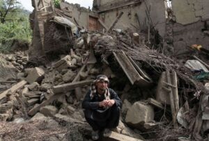 Afganistán supera los 2.200 fallecidos tras terremoto