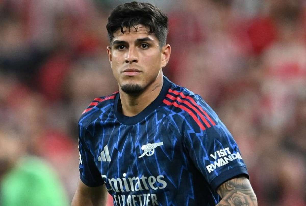 Piero Hincapié: 6 minutos intensos en Champions League y elogio de Arteta