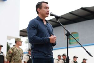 Noboa ajusta decreto y avanza proceso para Asamblea Constituyente